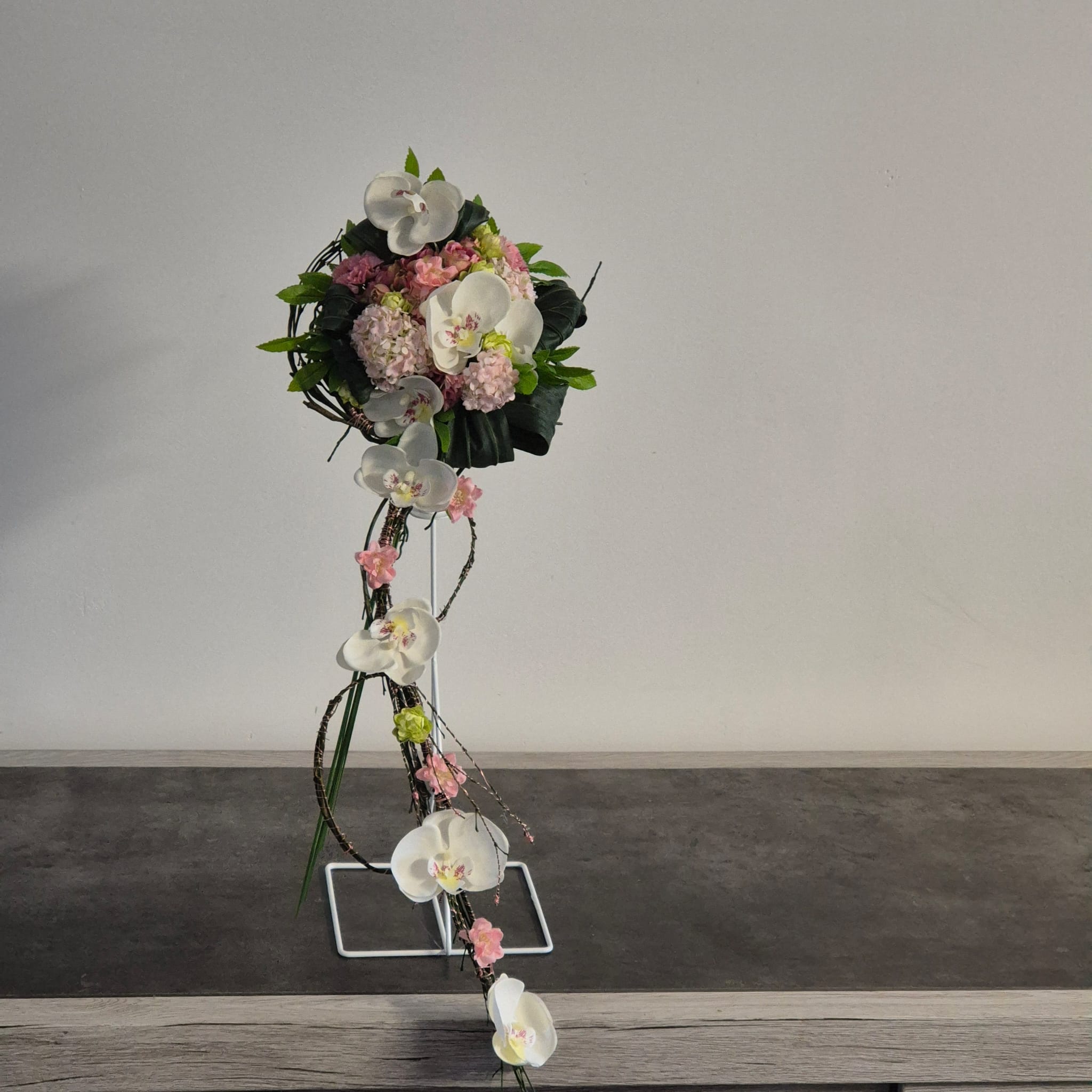 montage-fleurs-artificielles-mariage